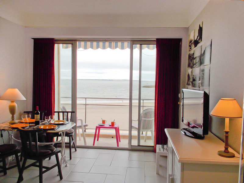 Hotel Les Autans Royan Esterno foto